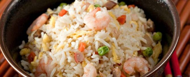 Arroz frito con gambas - Restaurante chino Gran Muralla en Albacete. El arroz en la comida china